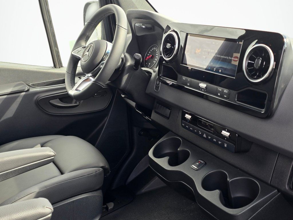 New 2026 Mercedes-Benz Sprinter 2500 image 25