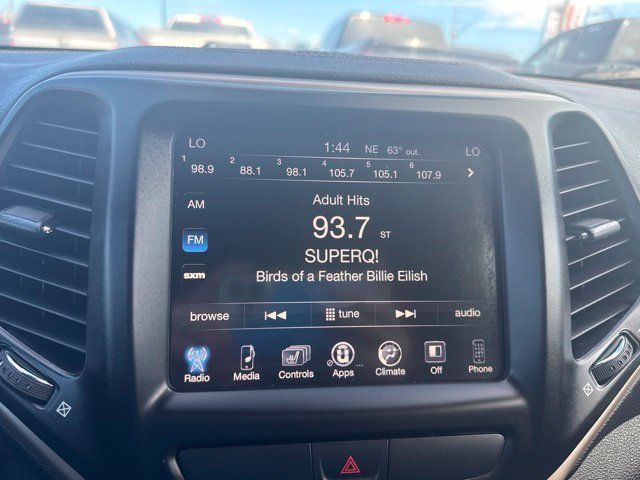 Used 2017 Jeep Cherokee Limited FWD image 24