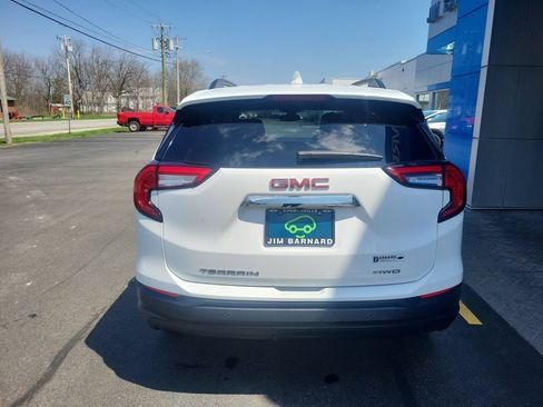 Used 2023 GMC Terrain SLE w/ Driver Convenience Package AWD/4WD image 9