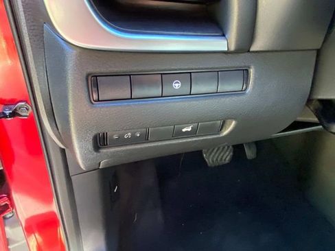 Used 2021 Nissan Rogue SL image 16