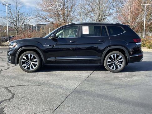 Used 2021 Volkswagen Atlas SEL R-Line image 2
