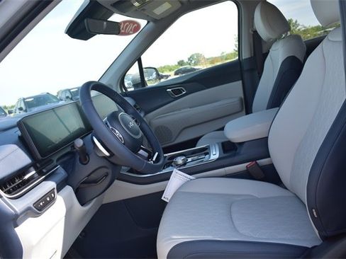 New 2026 Kia Carnival EX image 29