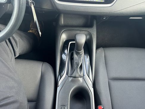 Used 2024 Toyota Corolla LE FWD image 17