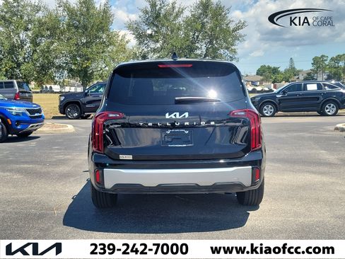 Certified 2023 Kia Telluride LX FWD image 5