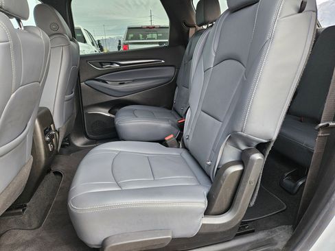 Used 2024 Buick Enclave Essence image 26