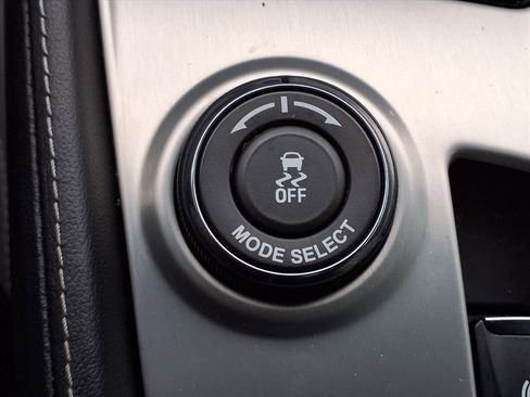 Used 2016 Chevrolet Corvette Stingray Coupe image 10