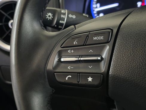Certified 2023 Hyundai Kona SEL w/ Convenience Package AWD/4WD image 32