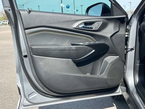 New 2026 Chevrolet Trax LT w/ Sunroof Package FWD image 22