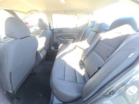 Used 2024 Nissan Altima 2.5 SV image 22