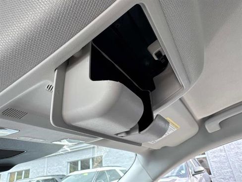 Used 2022 Ford Escape SE image 22