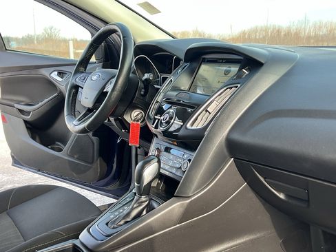 Used 2017 Ford Focus SEL w/ Cold Weather Package image 27