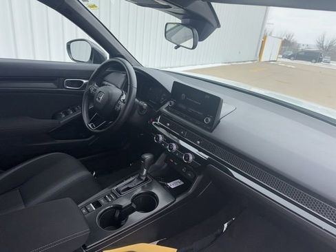 Used 2024 Honda Civic Sport image 14