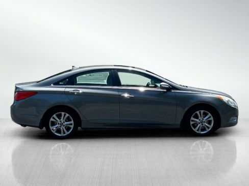 Used 2013 Hyundai Sonata Limited FWD image 3