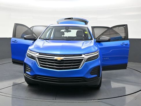 Used 2024 Chevrolet Equinox LS FWD image 34