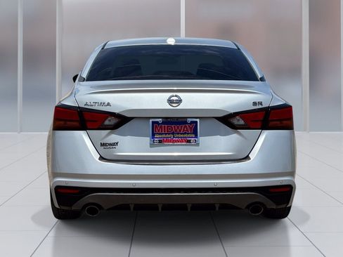 Certified 2021 Nissan Altima 2.5 SR FWD image 4