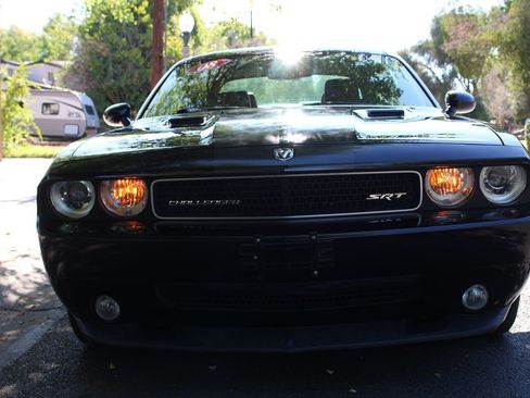 Used 2008 Dodge Challenger SRT8 image 39