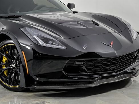 Used 2016 Chevrolet Corvette Z06 w/ C7.r Special Edition RWD image 2