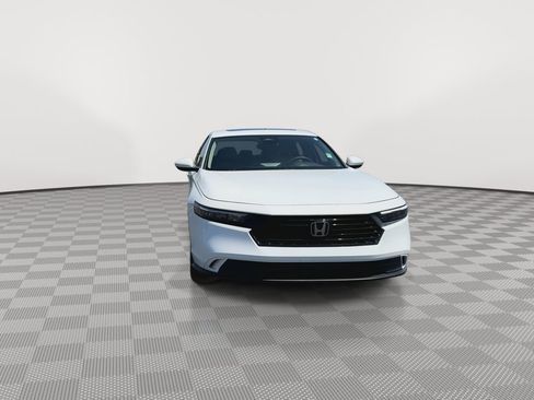 Used 2024 Honda Accord EX image 3