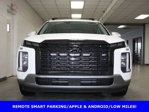 Used 2025 Hyundai Palisade Calligraphy image 2