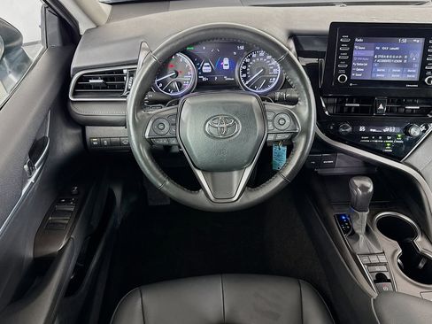 Used 2024 Toyota Camry SE w/ Cold Weather Package image 16