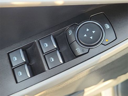 Used 2021 Ford Explorer XLT w/ Equipment Group 202A image 23