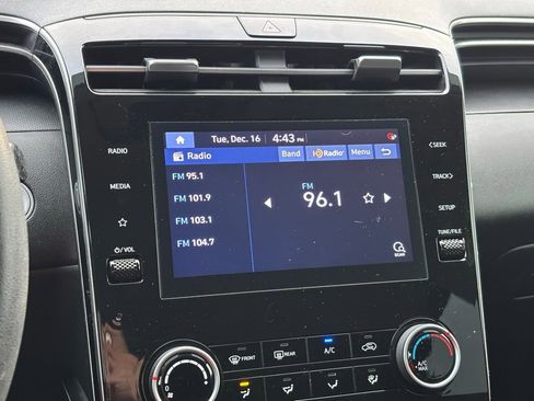 Used 2022 Hyundai Tucson SEL image 19