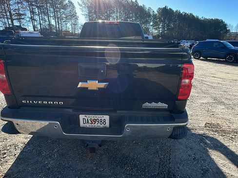 Used 2018 Chevrolet Silverado 3500 High Country w/ Duramax Plus Package image 9