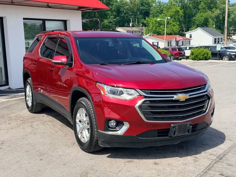 Used 2019 Chevrolet Traverse LT w/ LPO, Floor Liner Package AWD/4WD image 7