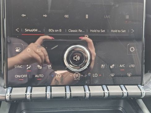 New 2026 GMC Acadia AT4 w/ Luxury Package AWD/4WD image 15