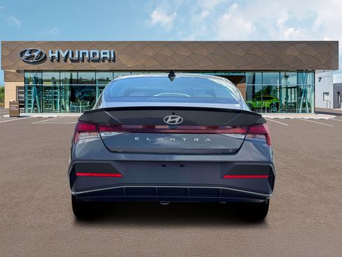 Used 2026 Hyundai Elantra Sport FWD image 6
