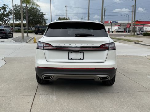 Used 2023 Lincoln Nautilus Reserve FWD image 4