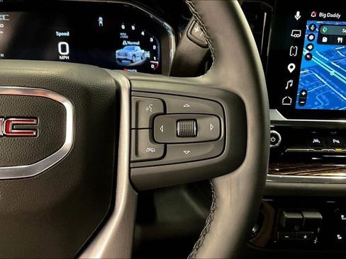 Used 2025 GMC Sierra 1500 SLE w/ Preferred Package AWD/4WD image 26