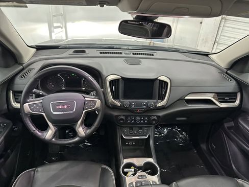Used 2020 GMC Terrain Denali w/ Denali Premium Package FWD image 20