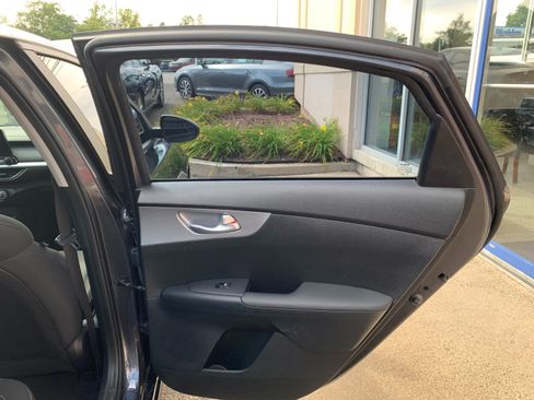 Used 2023 Kia Forte LXS FWD image 27