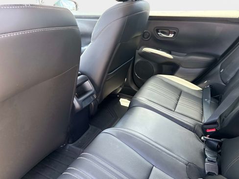 Certified 2024 Honda HR-V EX-L image 14