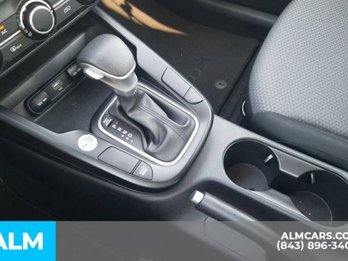 Used 2024 Kia Soul LX w/ Option Group 015 FWD image 10