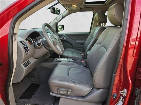Used 2019 Nissan Frontier SL RWD image 14