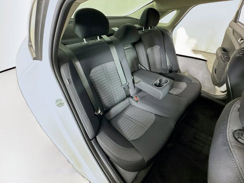 New 2025 Kia K5 LXS image 24