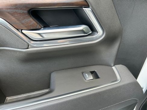 Used 2025 GMC Sierra 1500 SLT image 26