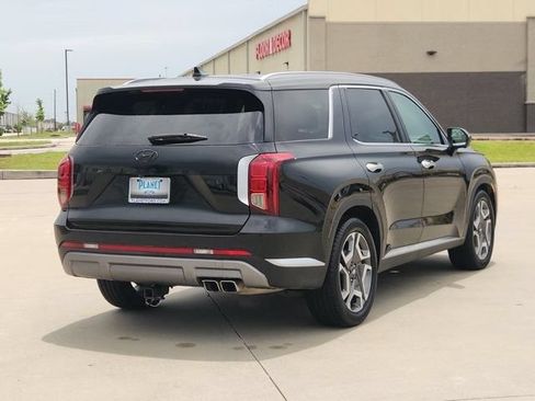 Used 2024 Hyundai Palisade Limited FWD image 7