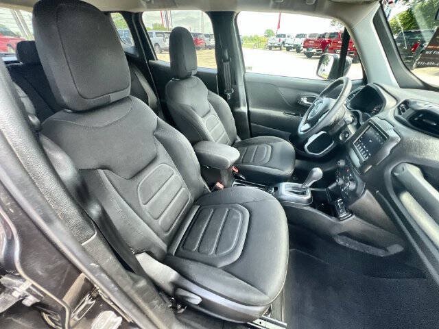 Used 2021 Jeep Renegade Latitude FWD image 27