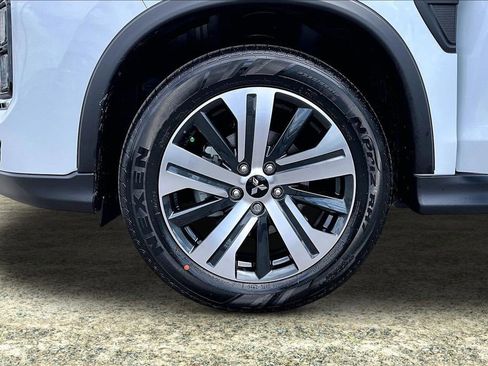 New 2026 Mitsubishi Eclipse Cross AWD image 12