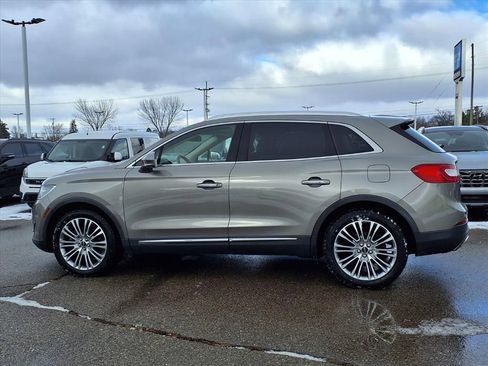 Used 2017 Lincoln MKX Reserve w/ Driver Assistance Package image 7