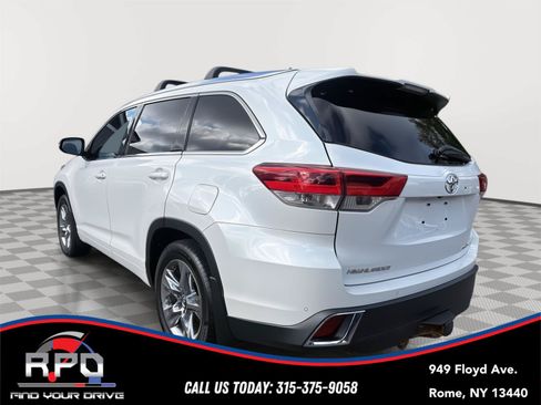 Used 2019 Toyota Highlander Limited Platinum AWD/4WD image 3