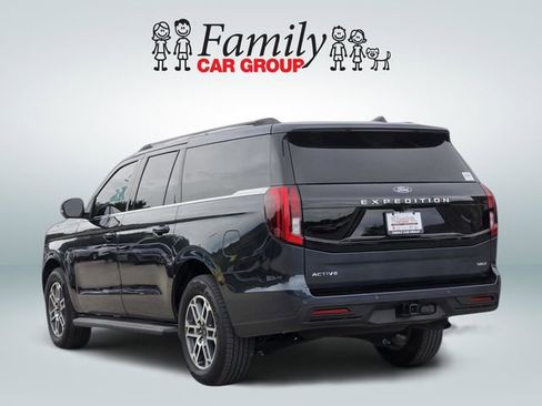 Used 2025 Ford Expedition Max Active RWD image 3