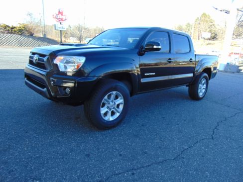 Used 2012 Toyota Tacoma 4x4 Double Cab image 19