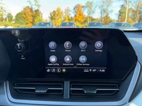 New 2026 Chevrolet Trax RS w/ Sunroof Package image 23