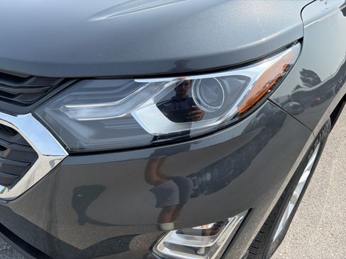 Used 2018 Chevrolet Equinox LT w/ Sun & Infotainment Package AWD/4WD image 10