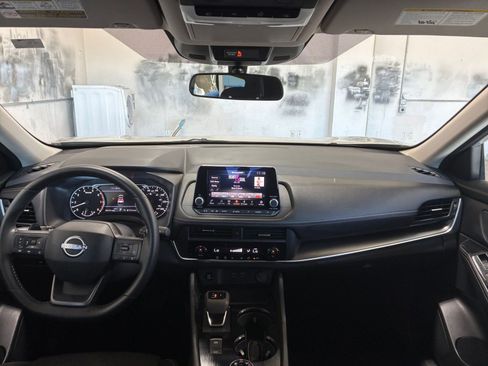 Used 2025 Nissan Rogue SV AWD/4WD image 35