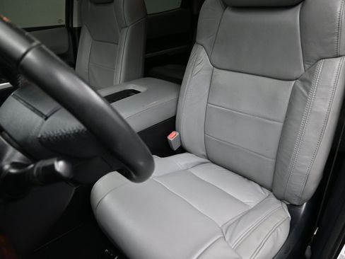 Used 2015 Toyota Tundra Limited image 21